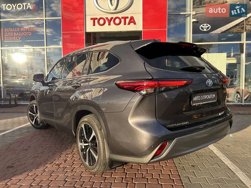 Позашляховик / Кросовер Toyota Highlander 2022 в Вінниці