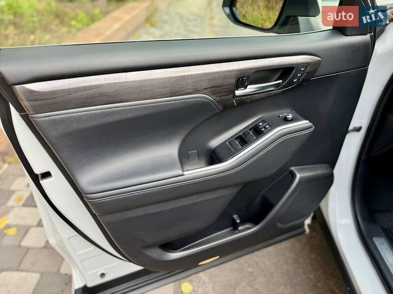 Внедорожник / Кроссовер Toyota Highlander 2021 в Киеве фото 17 Внедорожник / Кроссовер Toyota Highlander 2021 в Киеве