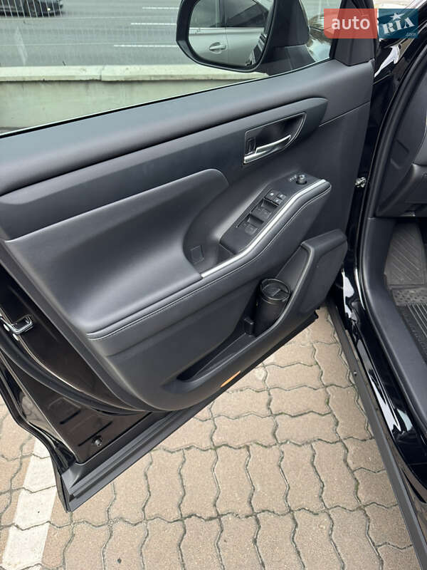 Внедорожник / Кроссовер Toyota Highlander 2024 в Киеве