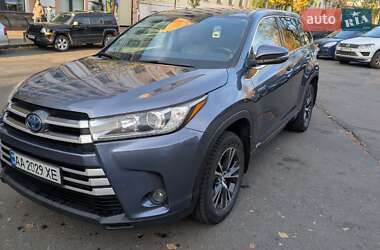 Позашляховик / Кросовер Toyota Highlander 2018 в Києві
