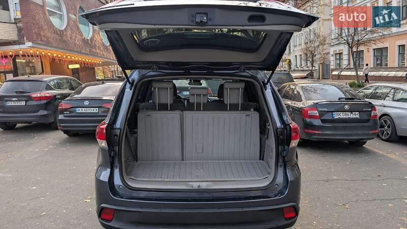 Позашляховик / Кросовер Toyota Highlander 2018 в Києві