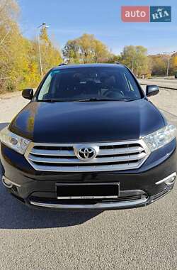 Позашляховик / Кросовер Toyota Highlander 2012 в Дніпрі