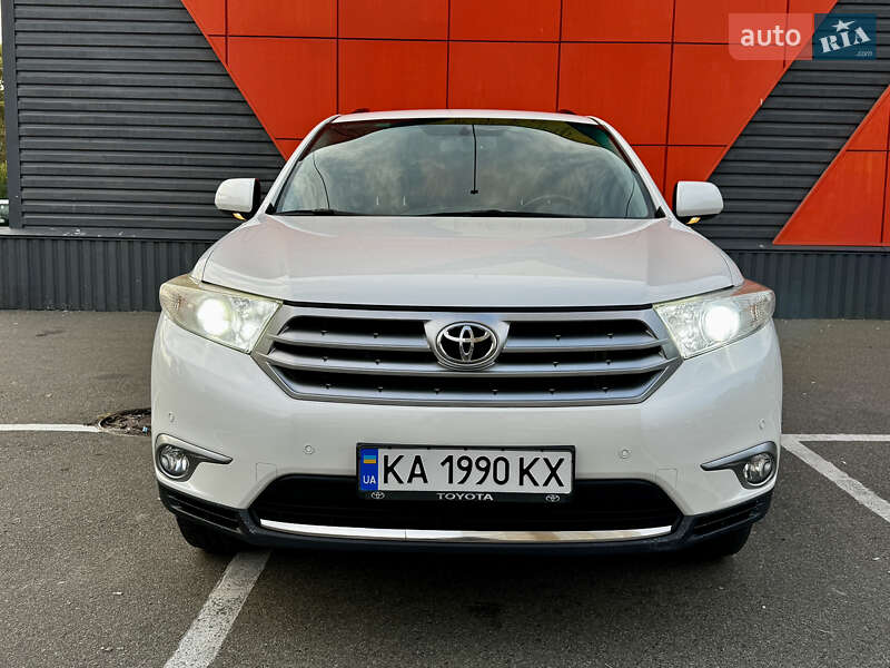 Внедорожник / Кроссовер Toyota Highlander 2012 в Киеве фото 5 Внедорожник / Кроссовер Toyota Highlander 2012 в Киеве
