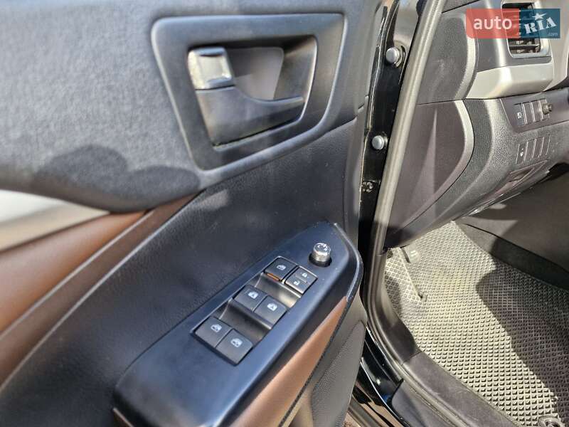 Внедорожник / Кроссовер Toyota Highlander 2018 в Киеве