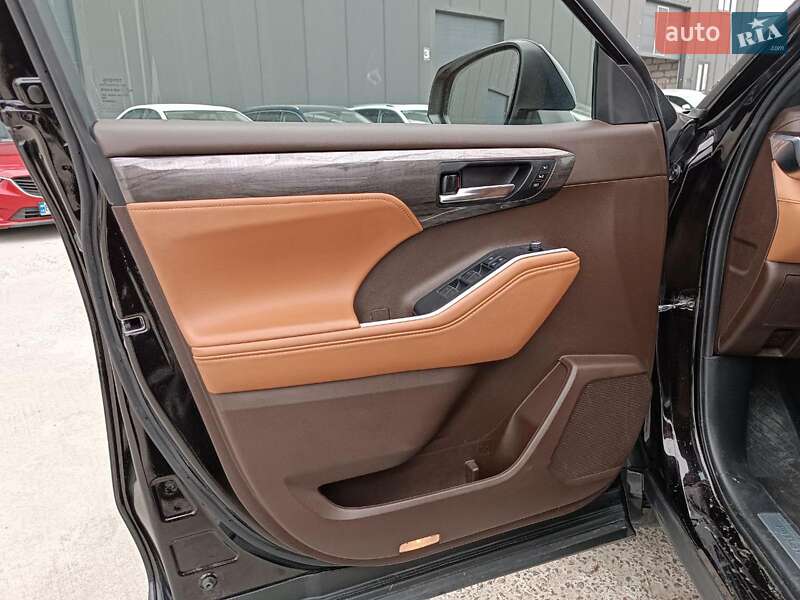 Внедорожник / Кроссовер Toyota Highlander 2021 в Львове фото 38 Внедорожник / Кроссовер Toyota Highlander 2021 в Львове