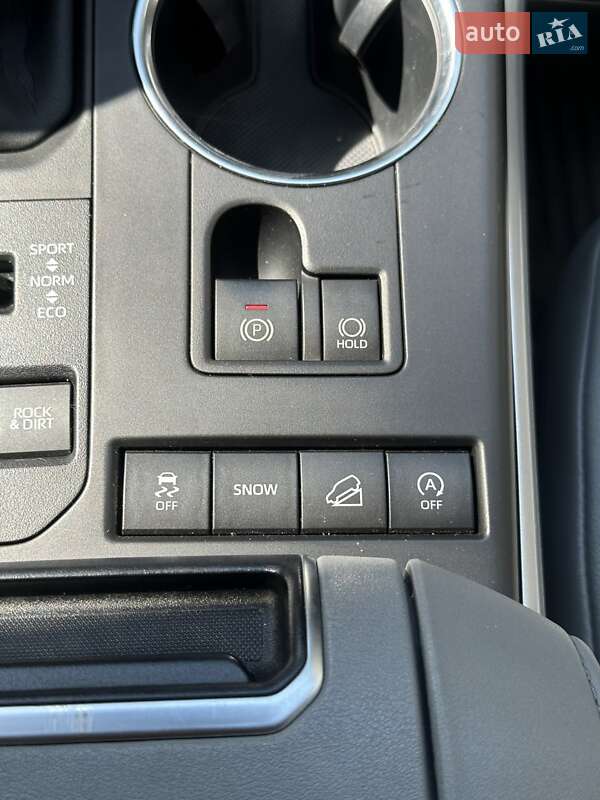 Позашляховик / Кросовер Toyota Highlander 2020 в Білогородці