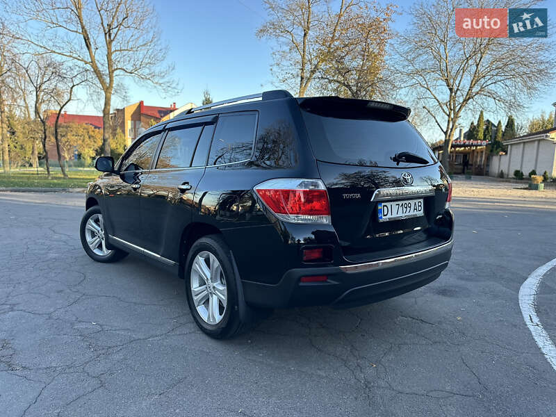 Позашляховик / Кросовер Toyota Highlander 2011 в Вінниці
