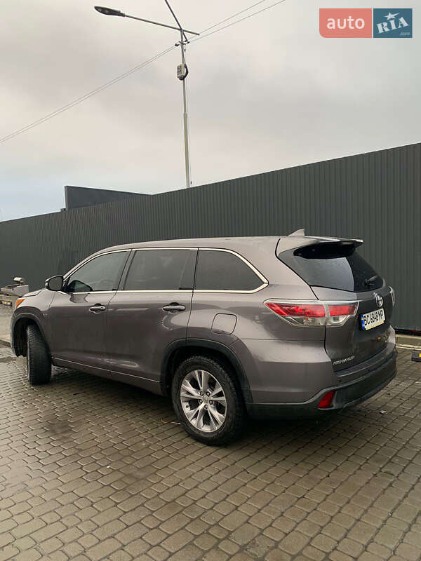Внедорожник / Кроссовер Toyota Highlander 2015 в Львове фото 2 Внедорожник / Кроссовер Toyota Highlander 2015 в Львове