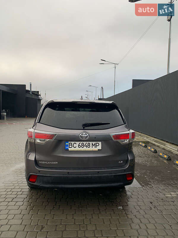 Внедорожник / Кроссовер Toyota Highlander 2015 в Львове фото 22 Внедорожник / Кроссовер Toyota Highlander 2015 в Львове