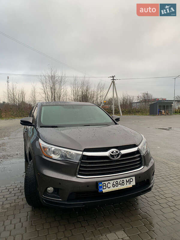 Внедорожник / Кроссовер Toyota Highlander 2015 в Львове фото 29 Внедорожник / Кроссовер Toyota Highlander 2015 в Львове