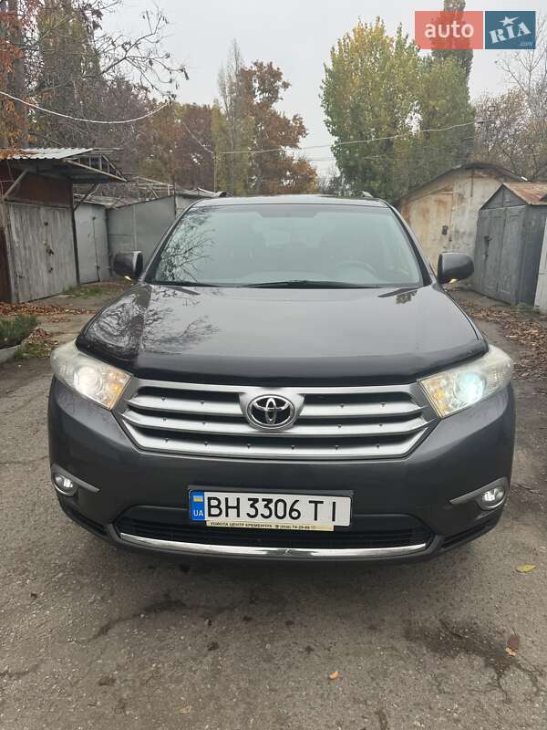 Внедорожник / Кроссовер Toyota Highlander 2013 в Одессе фото Внедорожник / Кроссовер Toyota Highlander 2013 в Одессе