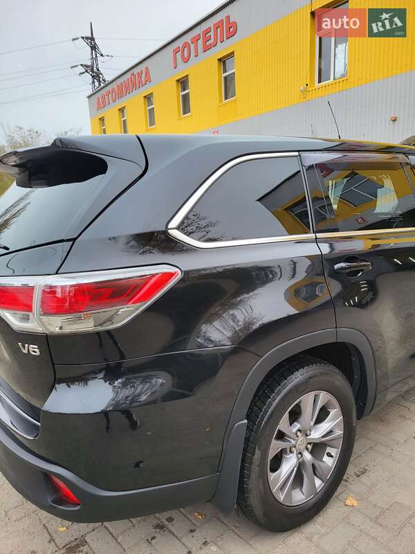 Внедорожник / Кроссовер Toyota Highlander 2014 в Кривом Роге фото 14 Внедорожник / Кроссовер Toyota Highlander 2014 в Кривом Роге
