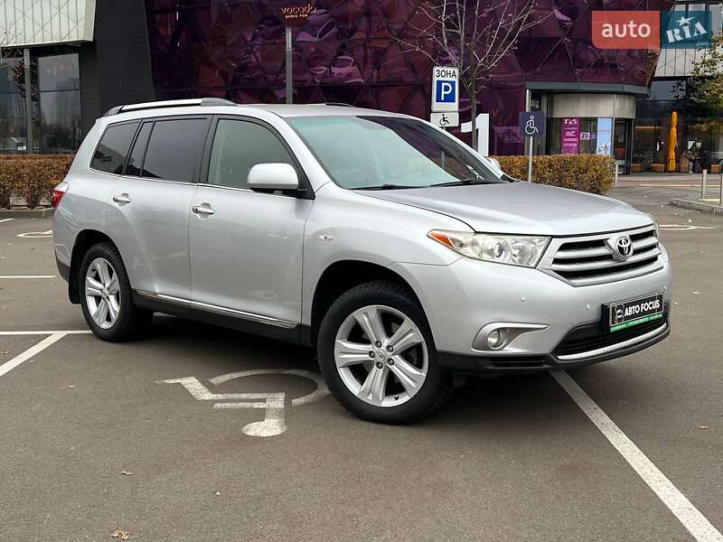 Toyota Highlander 2011