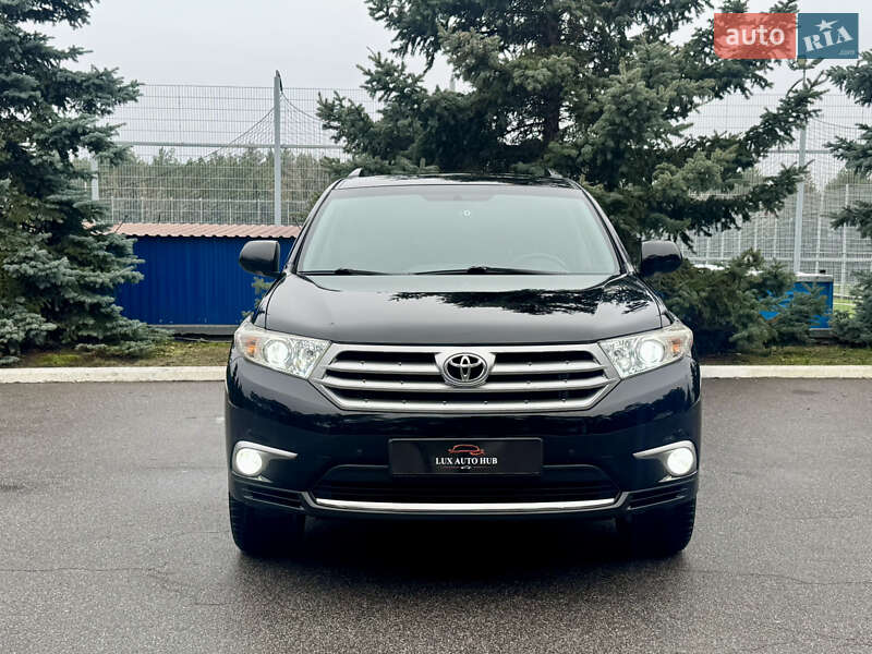 Позашляховик / Кросовер Toyota Highlander 2013 в Києві