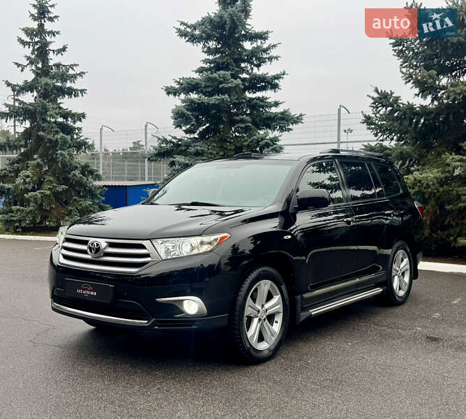 Позашляховик / Кросовер Toyota Highlander 2013 в Києві