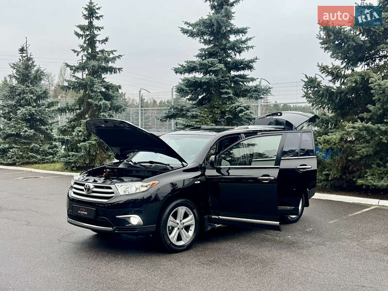 Позашляховик / Кросовер Toyota Highlander 2013 в Києві