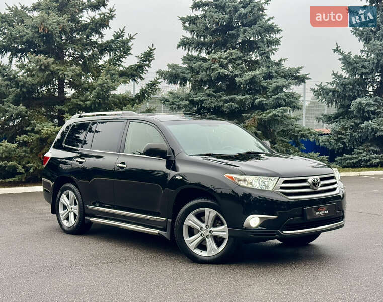 Позашляховик / Кросовер Toyota Highlander 2013 в Києві