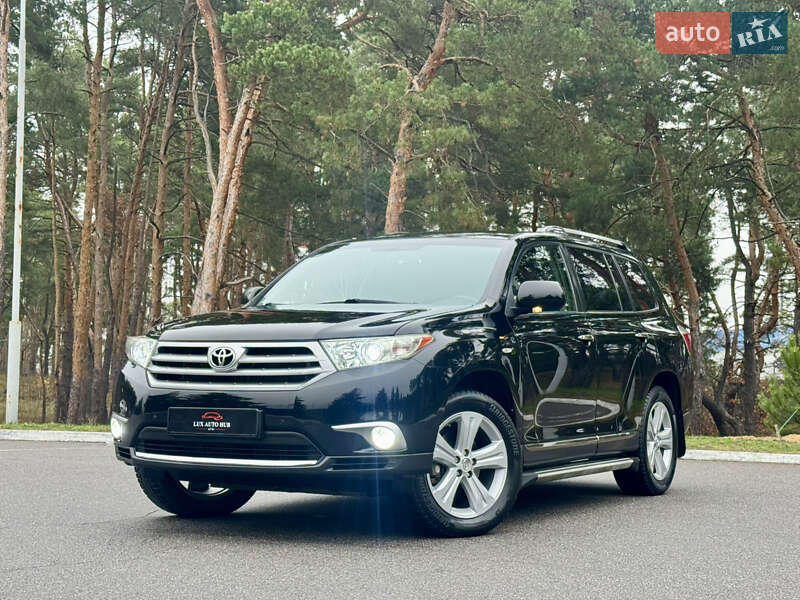 Позашляховик / Кросовер Toyota Highlander 2013 в Києві