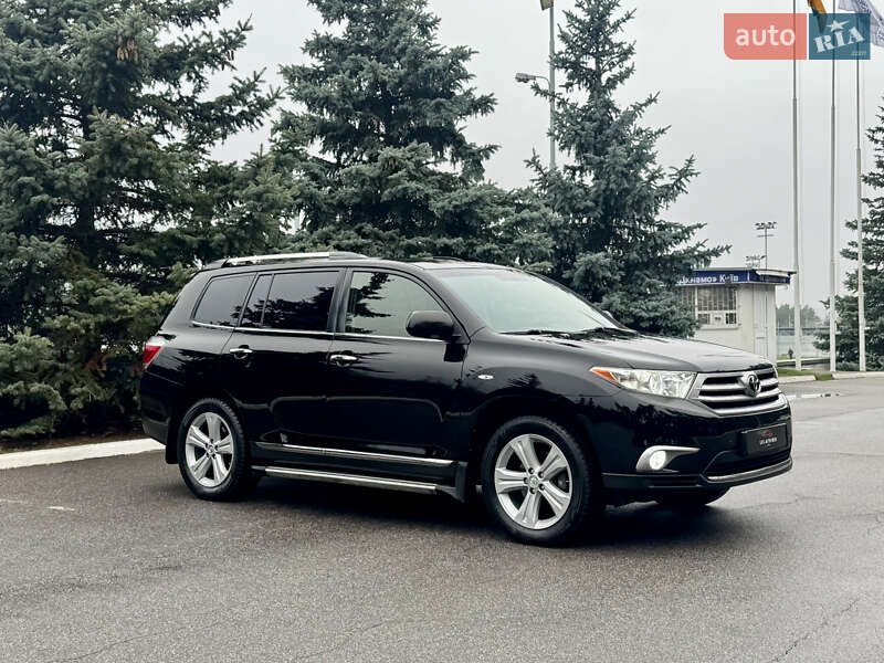 Позашляховик / Кросовер Toyota Highlander 2013 в Києві