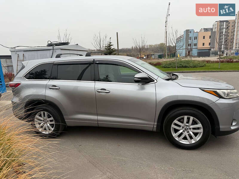 Внедорожник / Кроссовер Toyota Highlander 2016 в Днепре фото 41 Внедорожник / Кроссовер Toyota Highlander 2016 в Днепре