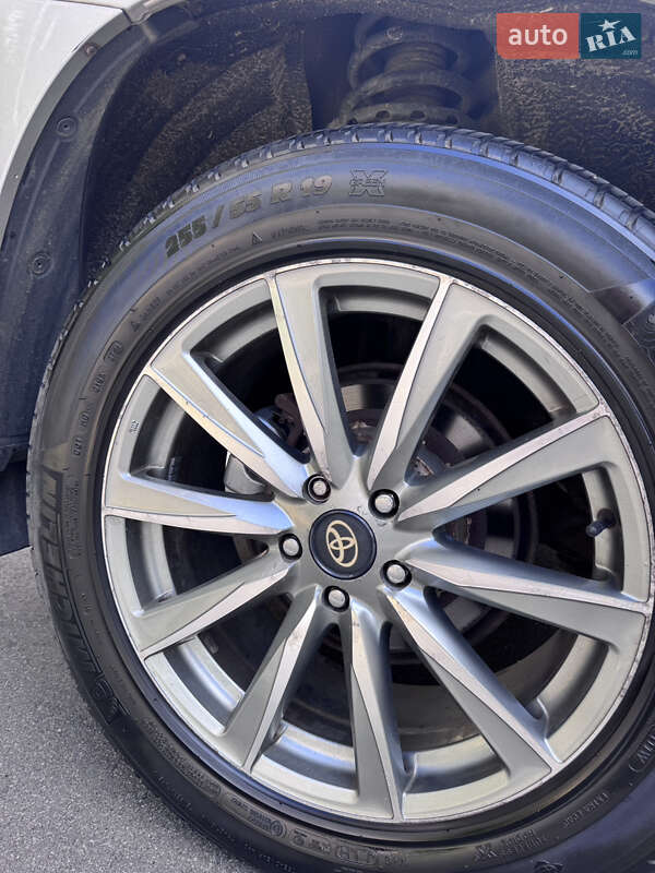 Позашляховик / Кросовер Toyota Highlander 2012 в Софіївській Борщагівці