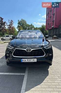 Внедорожник / Кроссовер Toyota Highlander 2021 в Киеве
