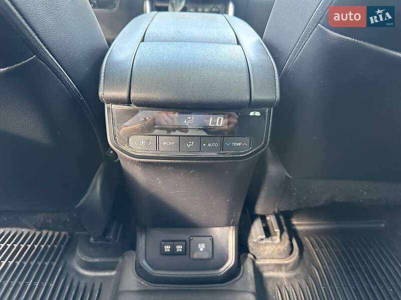 Внедорожник / Кроссовер Toyota Highlander 2021 в Киеве фото 17 Внедорожник / Кроссовер Toyota Highlander 2021 в Киеве