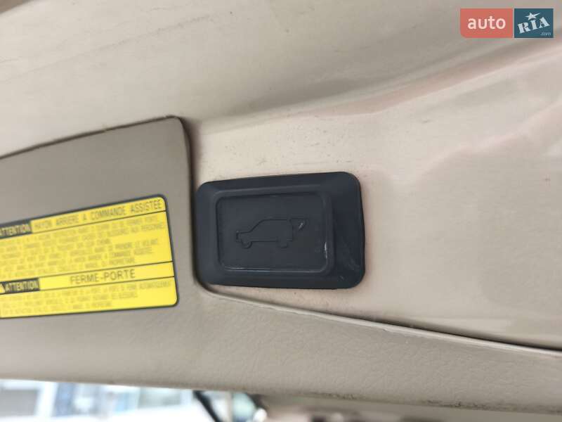 Внедорожник / Кроссовер Toyota Highlander 2011 в Днепре