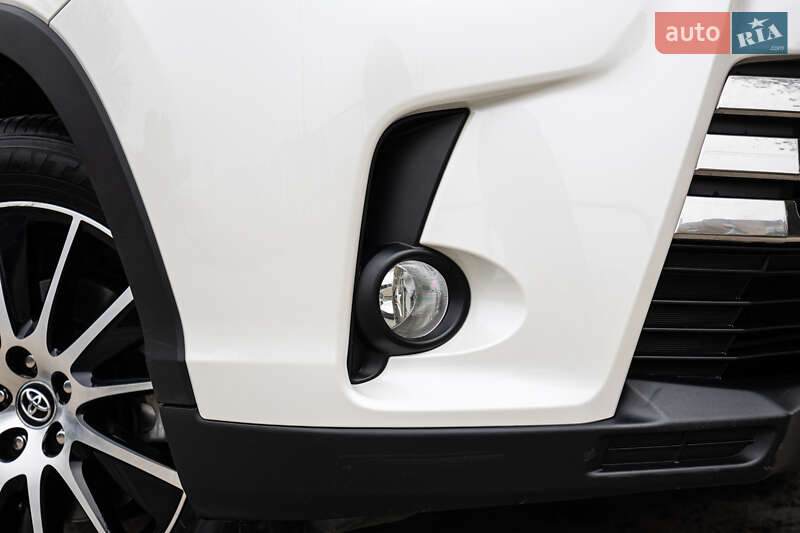 Позашляховик / Кросовер Toyota Highlander 2019 в Києві фото 17 Позашляховик / Кросовер Toyota Highlander 2019 в Києві