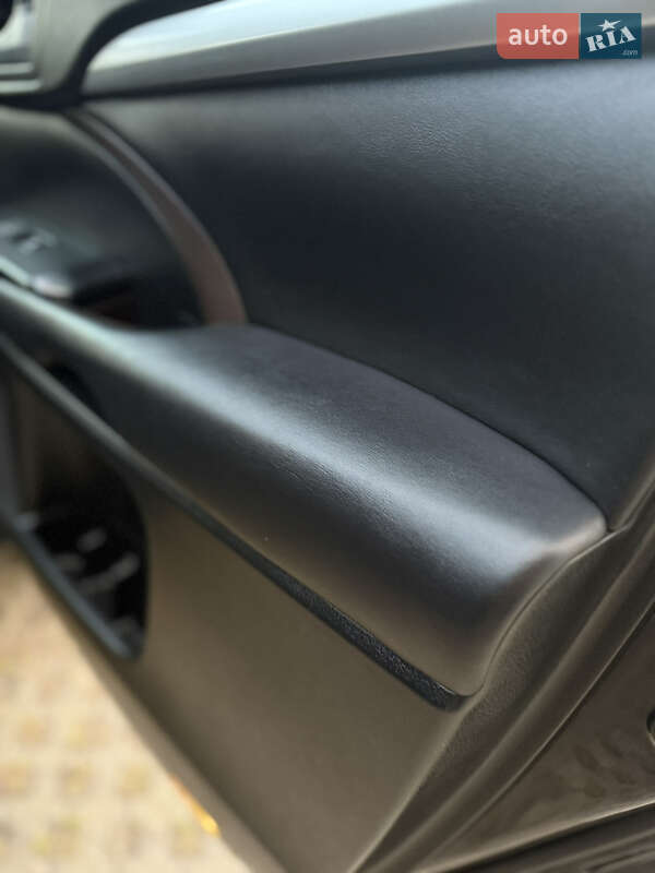 Внедорожник / Кроссовер Toyota Highlander 2017 в Киеве фото 18 Внедорожник / Кроссовер Toyota Highlander 2017 в Киеве