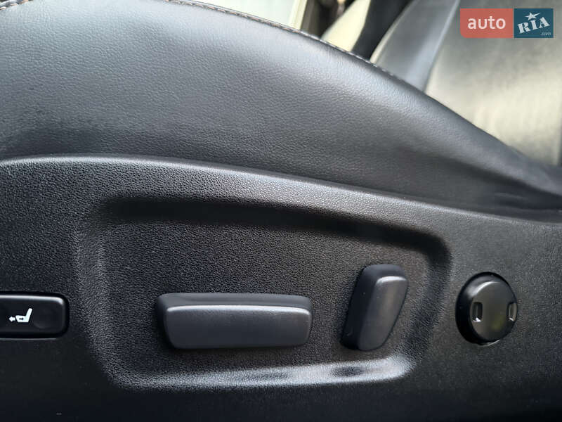 Внедорожник / Кроссовер Toyota Highlander 2017 в Киеве фото 23 Внедорожник / Кроссовер Toyota Highlander 2017 в Киеве