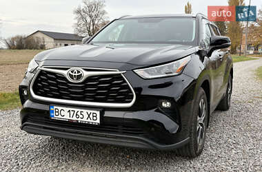 Внедорожник / Кроссовер Toyota Highlander 2020 в Луцке