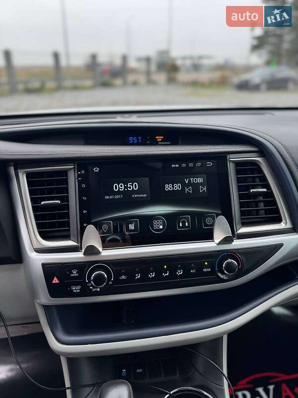 Внедорожник / Кроссовер Toyota Highlander 2017 в Бродах