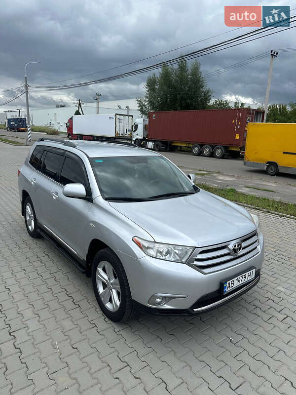 Позашляховик / Кросовер Toyota Highlander 2011 в Вінниці