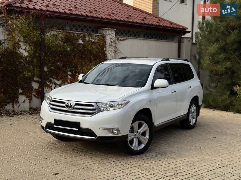 Внедорожник / Кроссовер Toyota Highlander 2011 в Одессе