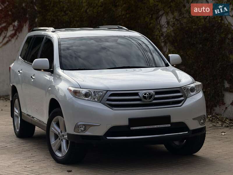 Внедорожник / Кроссовер Toyota Highlander 2011 в Одессе