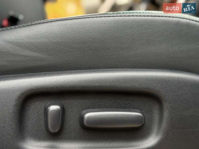 Внедорожник / Кроссовер Toyota Highlander 2011 в Одессе