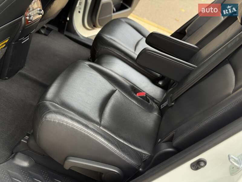 Внедорожник / Кроссовер Toyota Highlander 2011 в Одессе