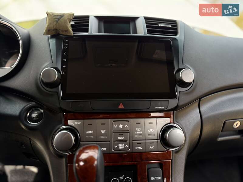 Внедорожник / Кроссовер Toyota Highlander 2011 в Одессе