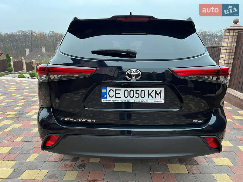 Позашляховик / Кросовер Toyota Highlander 2020 в Чернівцях