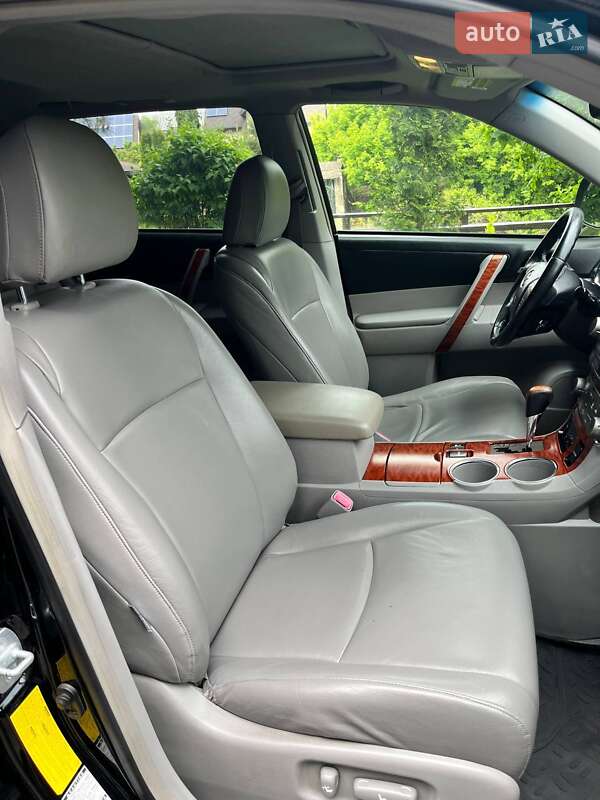 Позашляховик / Кросовер Toyota Highlander 2008 в Києві