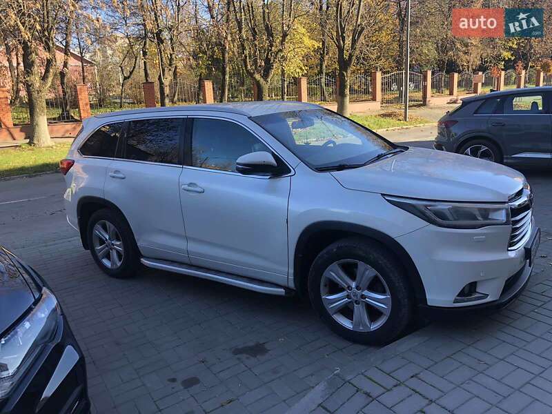 Позашляховик / Кросовер Toyota Highlander 2014 в Кам'янець-Подільському