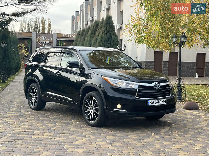 Внедорожник / Кроссовер Toyota Highlander 2016 в Киеве фото 7 Внедорожник / Кроссовер Toyota Highlander 2016 в Киеве