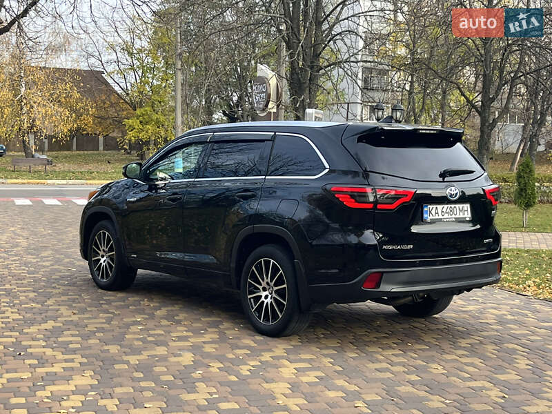Внедорожник / Кроссовер Toyota Highlander 2016 в Киеве фото 4 Внедорожник / Кроссовер Toyota Highlander 2016 в Киеве