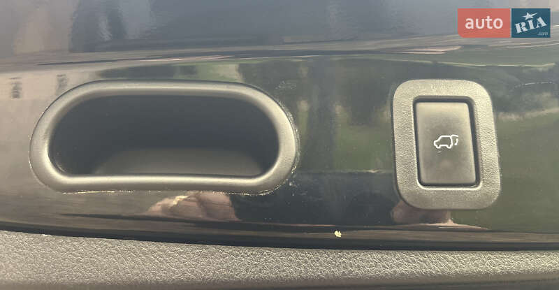 Внедорожник / Кроссовер Toyota Highlander 2016 в Киеве фото 25 Внедорожник / Кроссовер Toyota Highlander 2016 в Киеве