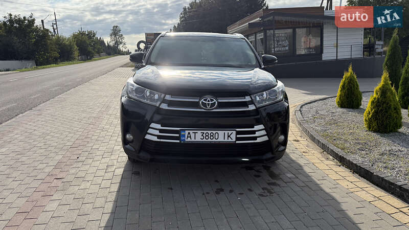 Внедорожник / Кроссовер Toyota Highlander 2017 в Городенке фото 3 Внедорожник / Кроссовер Toyota Highlander 2017 в Городенке