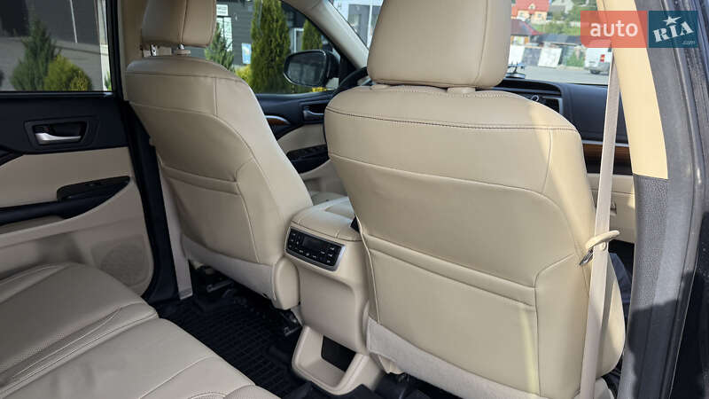 Внедорожник / Кроссовер Toyota Highlander 2017 в Городенке фото 14 Внедорожник / Кроссовер Toyota Highlander 2017 в Городенке