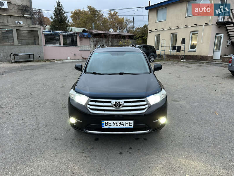 Внедорожник / Кроссовер Toyota Highlander 2010 в Николаеве фото 11 Внедорожник / Кроссовер Toyota Highlander 2010 в Николаеве