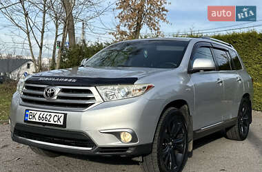 Позашляховик / Кросовер Toyota Highlander 2011 в Рівному