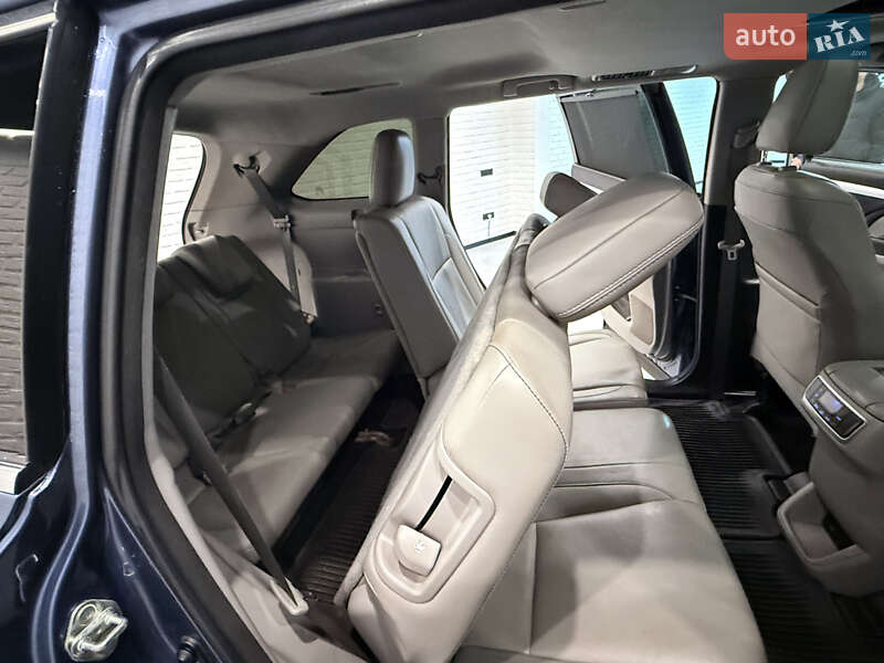 Внедорожник / Кроссовер Toyota Highlander 2016 в Одессе